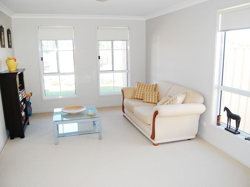 26 Skyhawk Avenue, Hamlyn Terrace NSW 2259