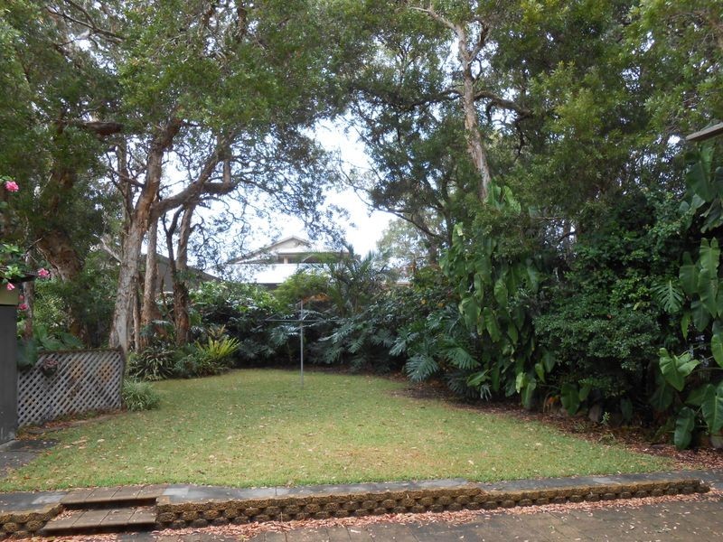 2 Cliff Street, Norah Head NSW 2263