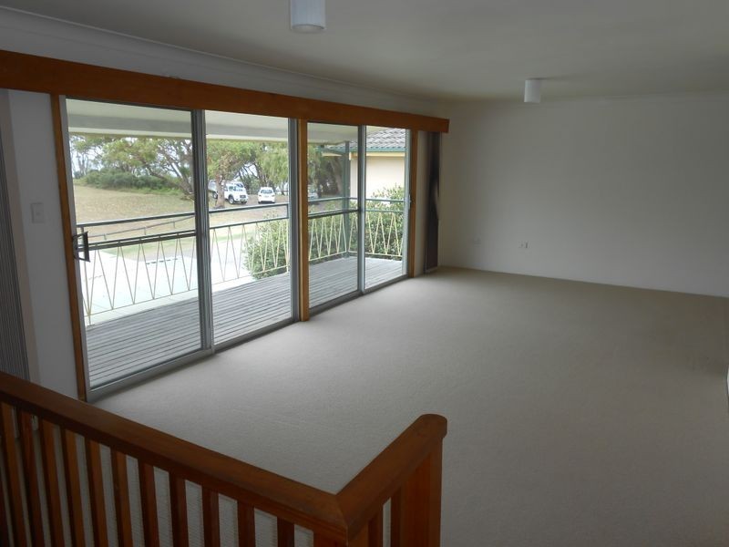 2 Cliff Street, Norah Head NSW 2263