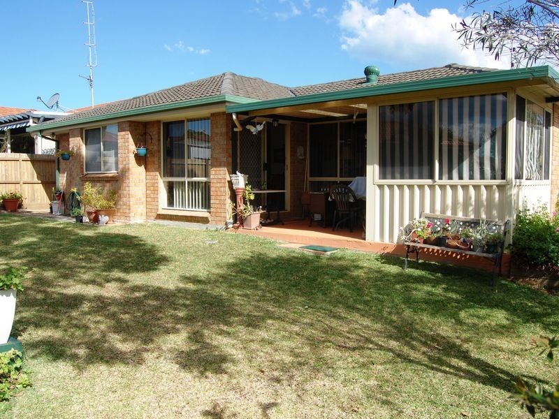 61 Blueridge Drive, Blue Haven NSW 2262
