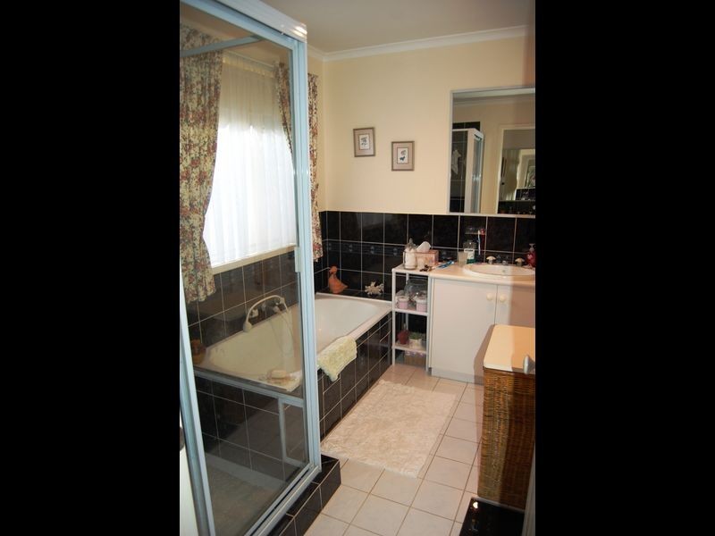 61 Blueridge Drive, Blue Haven NSW 2262