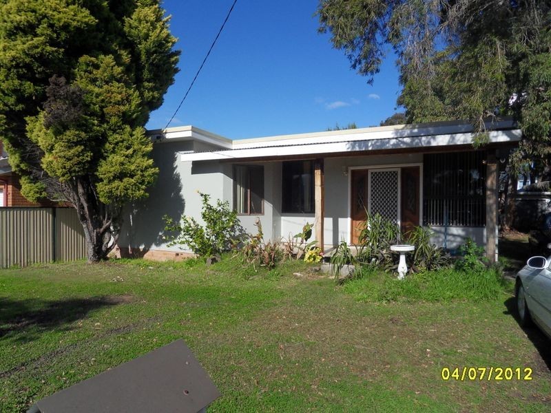 70 Manuka Parade, Gorokan NSW 2263