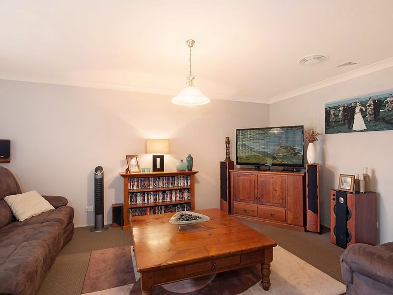 32 Barrington Drive, Woongarrah NSW 2259