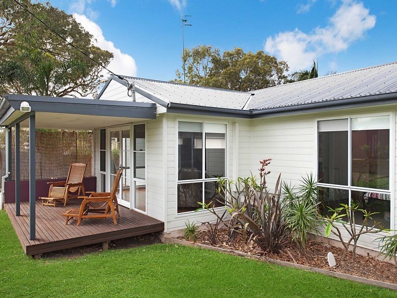 4 Kaye Avenue, Kanwal NSW 2259