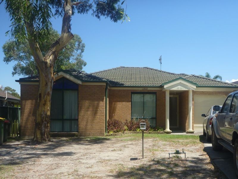 16 Loch Close, Blue Haven NSW 2262