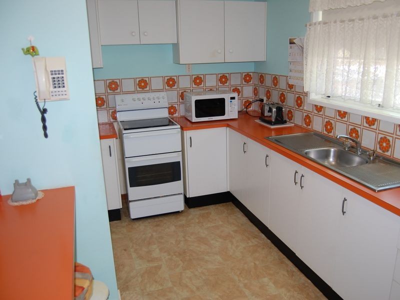 10/5-7 Gascoigne Road, Gorokan NSW 2263