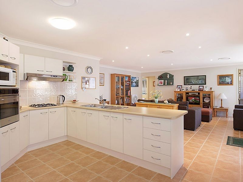 2 Blue Box Close, Hamlyn Terrace NSW 2259