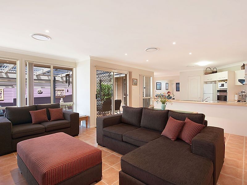 2 Blue Box Close, Hamlyn Terrace NSW 2259