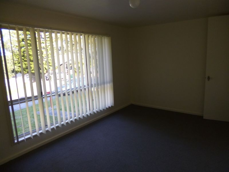 4 Kynan Close, Lake Haven NSW 2263