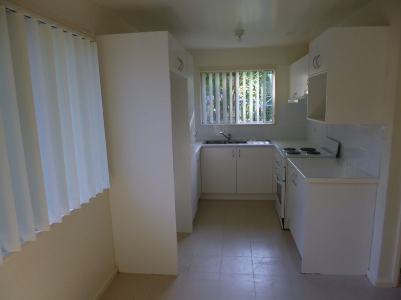 4 Kynan Close, Lake Haven NSW 2263