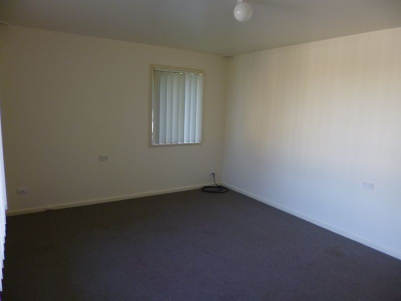 4 Kynan Close, Lake Haven NSW 2263
