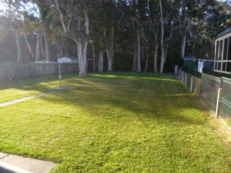 26 Cadonia Road, Tuggerawong NSW 2259