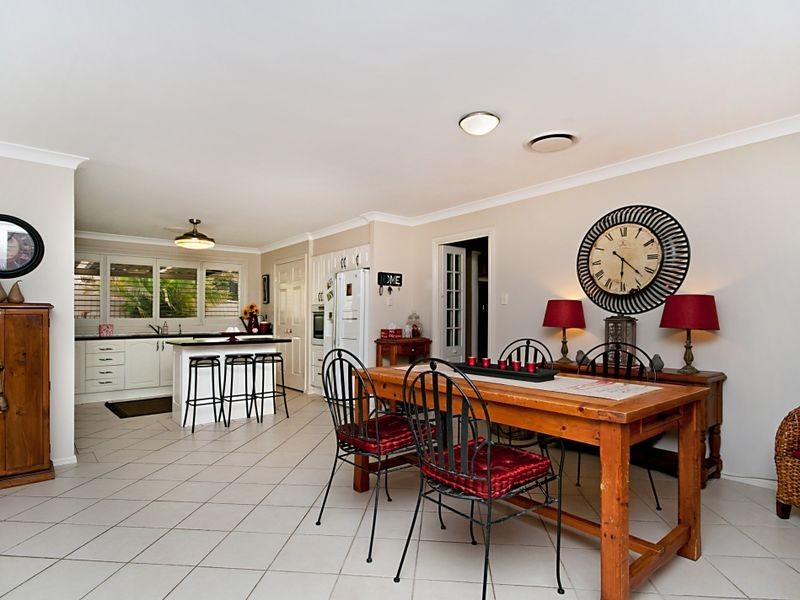 8 Primula Close, Woongarrah NSW 2259