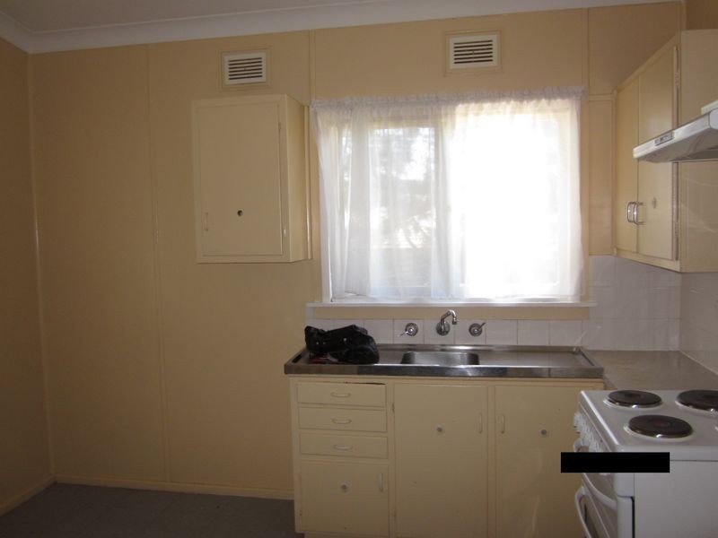 2 Wakehurst Drive, Wyong NSW 2259