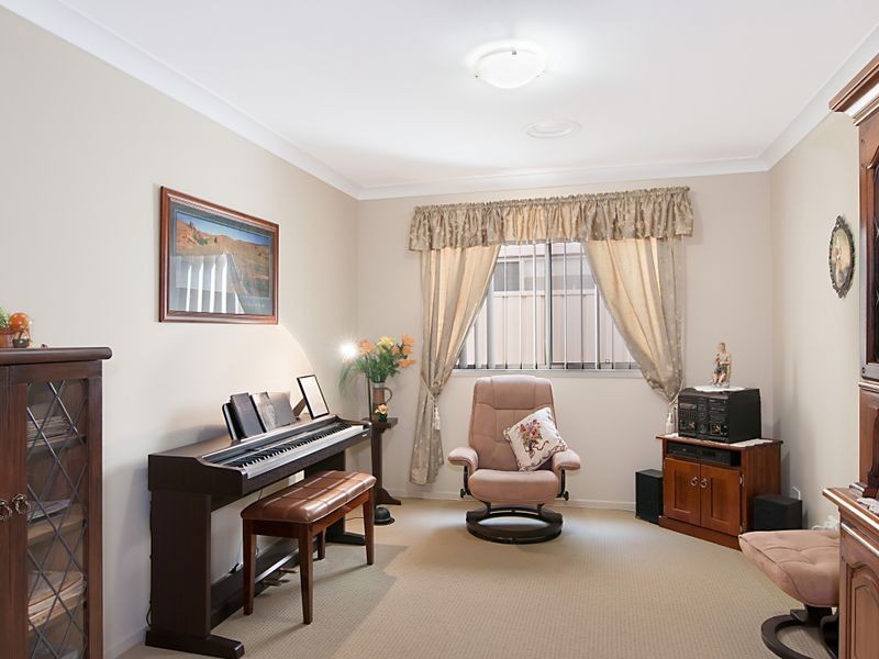 10 Cascades Road, Woongarrah NSW 2259