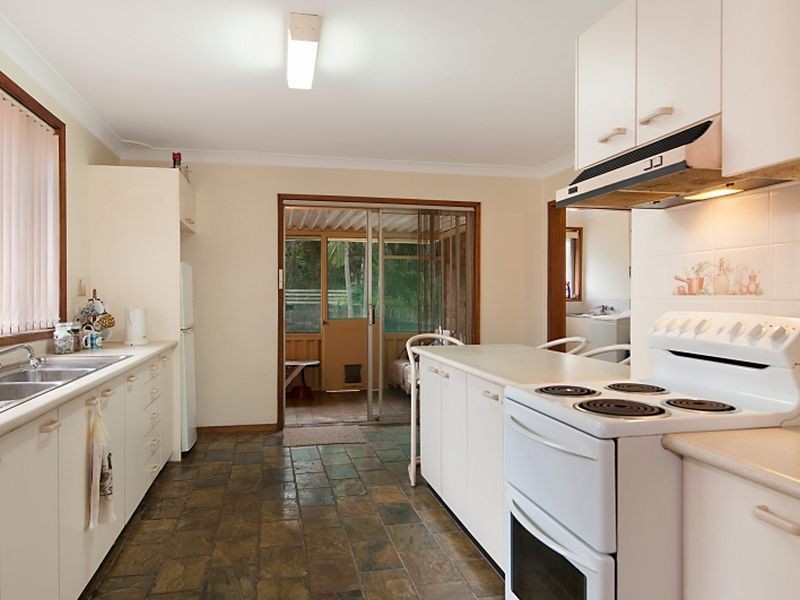 20 Margot Avenue, Gorokan NSW 2263