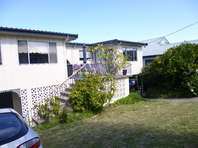 18 Marks Road, Gorokan NSW 2263