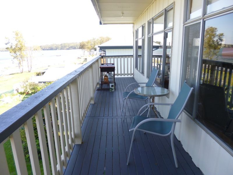 18 Marks Road, Gorokan NSW 2263