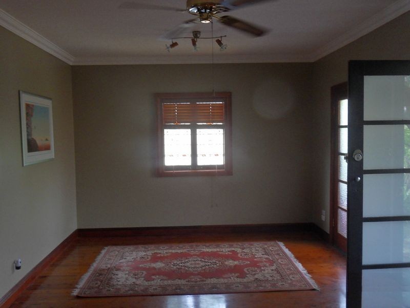 11 Holmes Avenue, Toukley NSW 2263