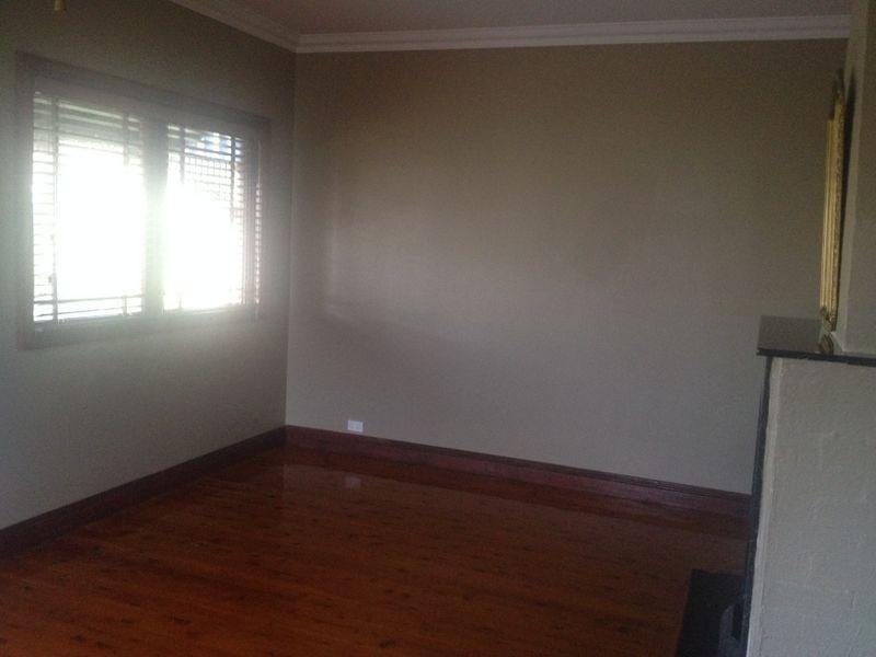 11 Holmes Avenue, Toukley NSW 2263