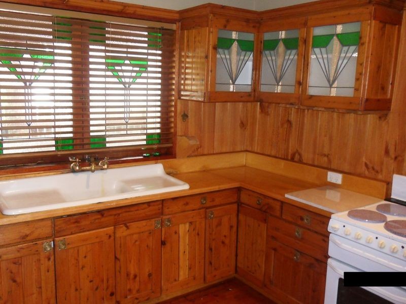 11 Holmes Avenue, Toukley NSW 2263