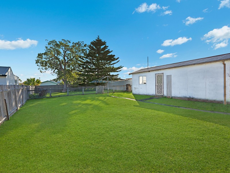 20 Athol Street, Toukley NSW 2263