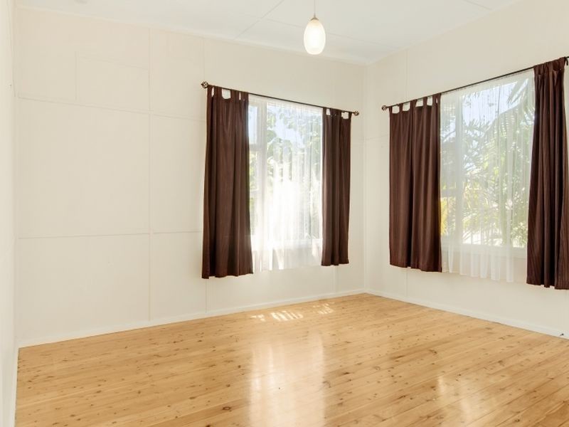 8 Glenavon Street, Toukley NSW 2263