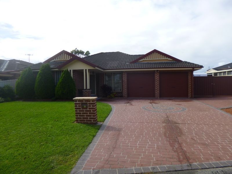 19 Oxford Drive, Lake Haven NSW 2263