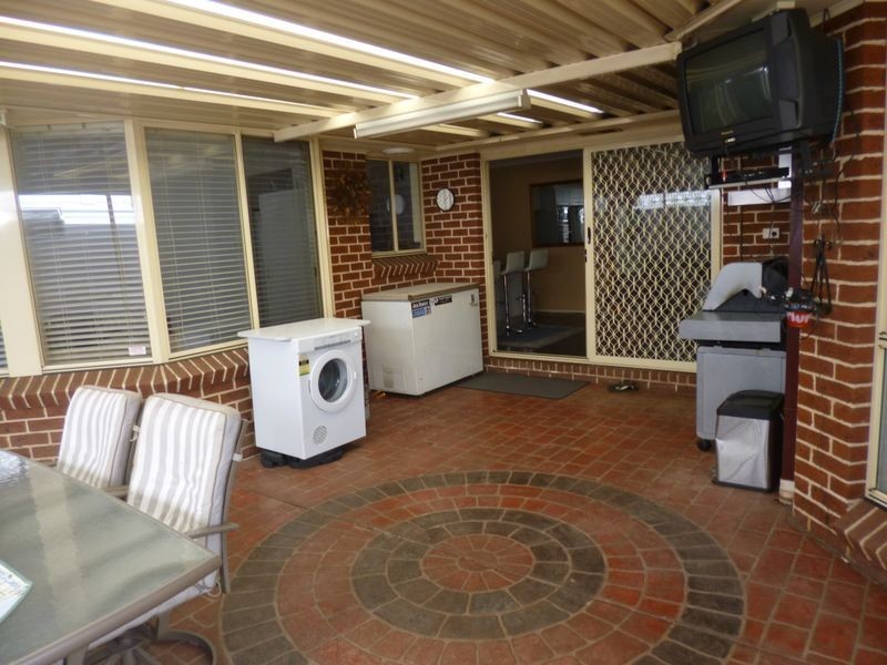 19 Oxford Drive, Lake Haven NSW 2263