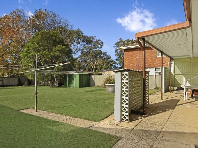 17 Manuka Parade, Gorokan NSW 2263