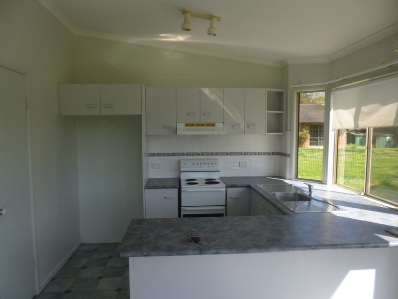 1 Darlingup Road, Wyee NSW 2259