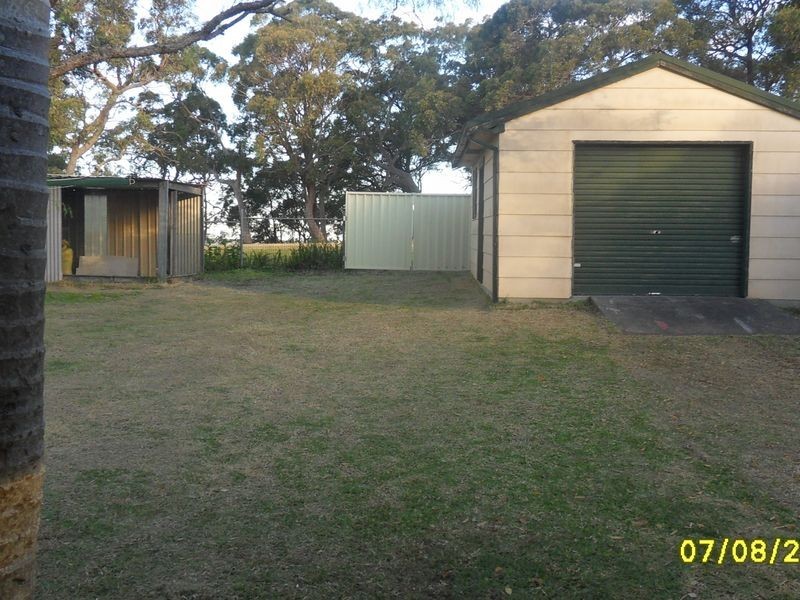 216 Wallarah Road, Gorokan NSW 2263
