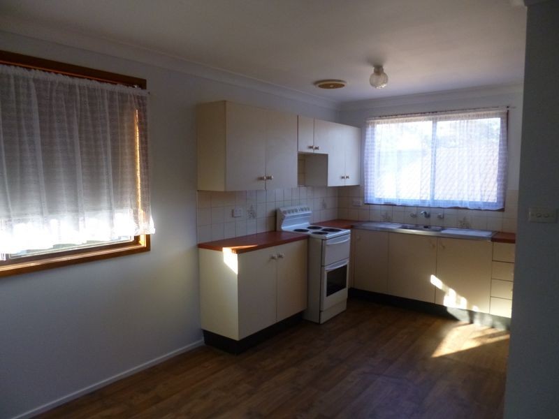 26 Cadonia Road, Tuggerawong NSW 2259