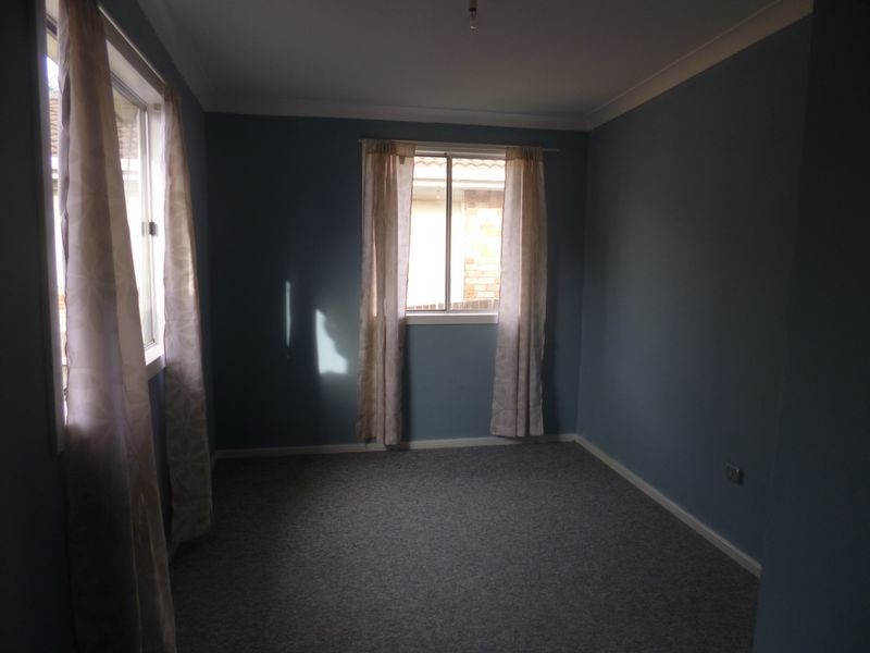 6 Inderan Avenue, Lake Haven NSW 2263