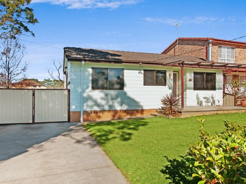 4 Essex Street, Gorokan NSW 2263