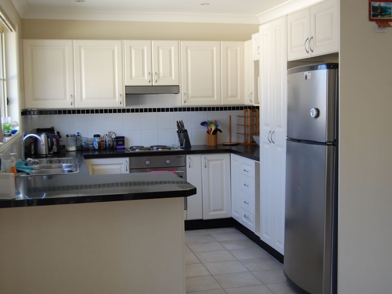 9/2-4 Lake Street, Budgewoi NSW 2262