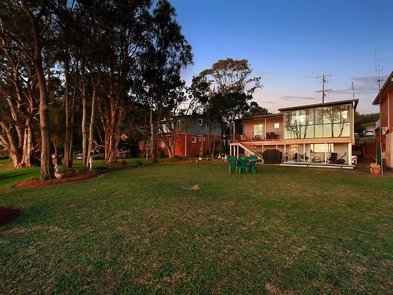 84 Leonard Avenue, Toukley NSW 2263