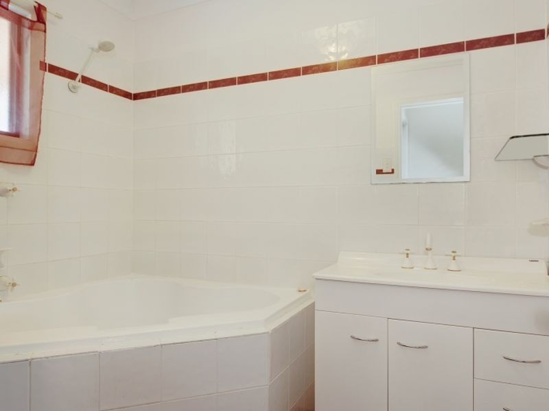 67 Brennon Road, Gorokan NSW 2263