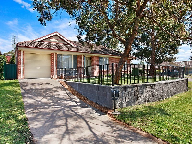 7 Luton Close, Kanwal NSW 2259