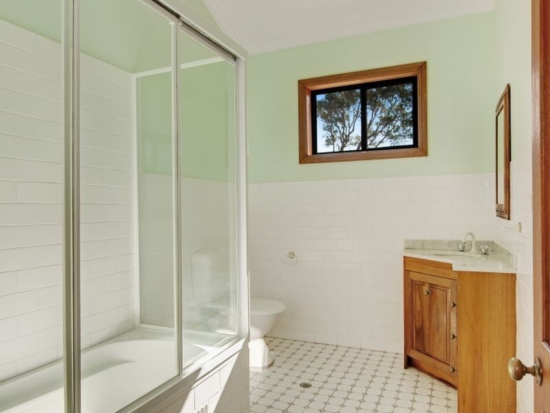 102 Marks Road, Gorokan NSW 2263