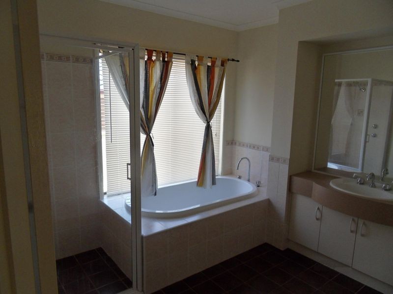 21 Glencoe Avenue, Hamlyn Terrace NSW 2259