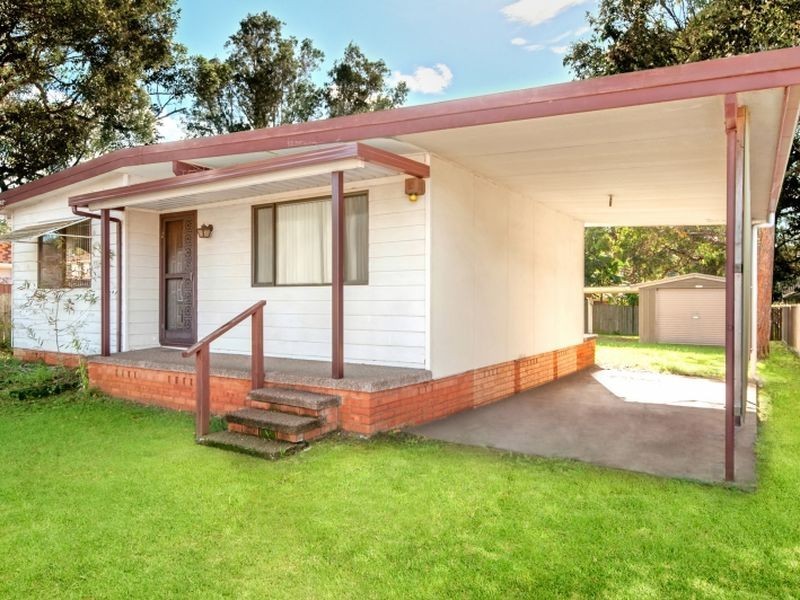 11 Manoa Road, Budgewoi NSW 2262