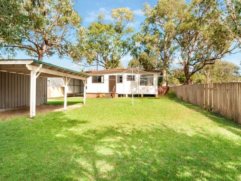 11 Manoa Road, Budgewoi NSW 2262