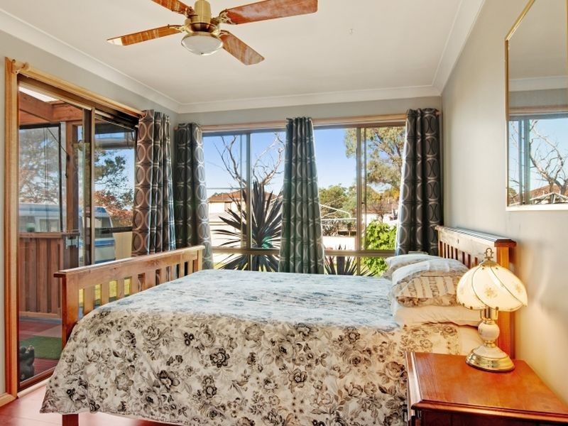 4 Essex Street, Gorokan NSW 2263
