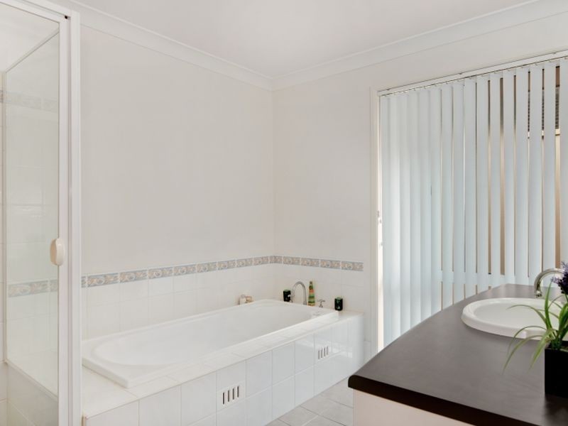6 Tarlo Place, Woongarrah NSW 2259
