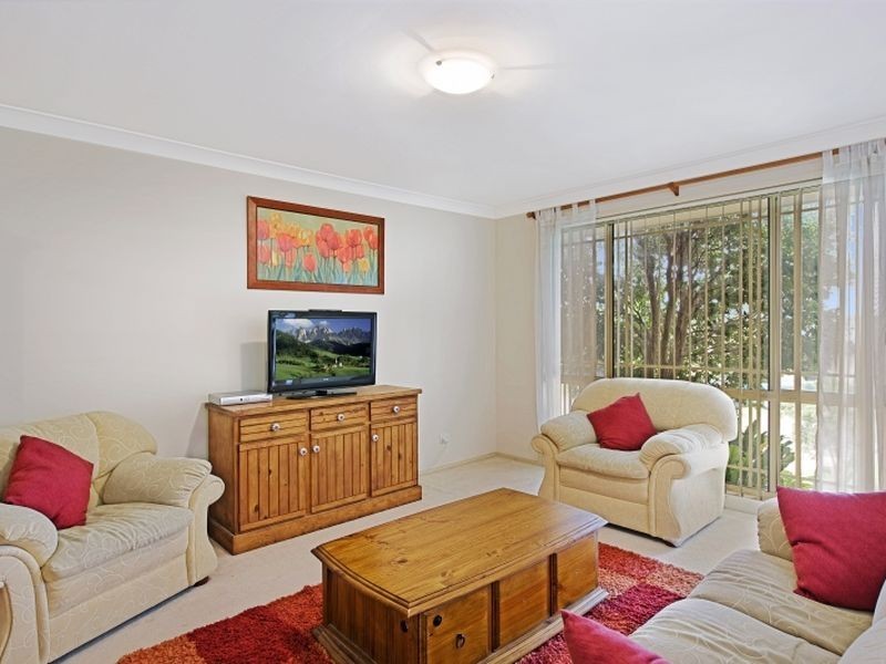 8 Bayside Street, Blue Haven NSW 2262