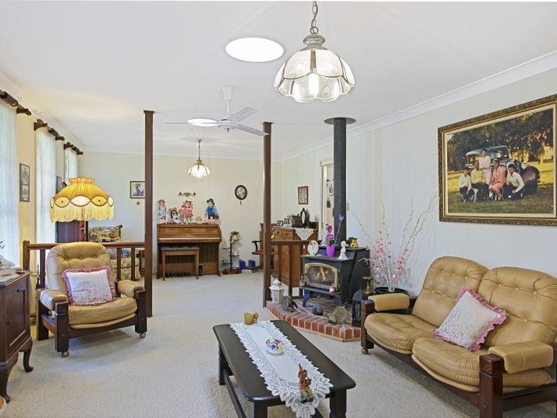 9 Parkside Drive, Charmhaven NSW 2263