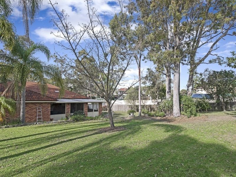 9 Parkside Drive, Charmhaven NSW 2263