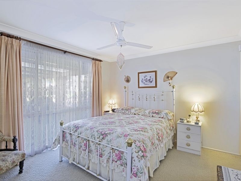 9 Parkside Drive, Charmhaven NSW 2263