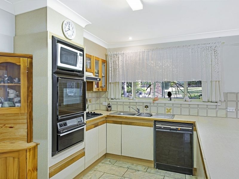 9 Parkside Drive, Charmhaven NSW 2263